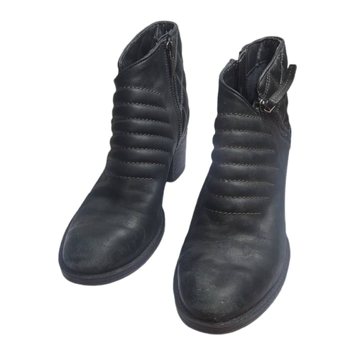 Clarks Womens Narrative Ankle Boots 