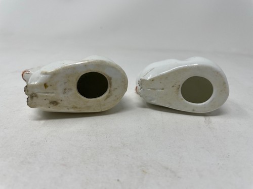 Pair of White Derby Porcelain Figurine Recumbent CATS with Gilt Collars 1820~30 - Picture 4 of 10