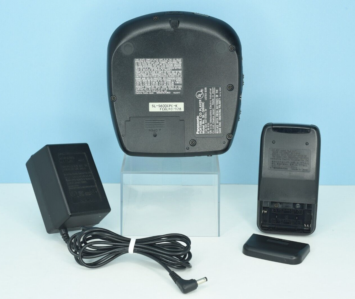 Panasonic SL-S600C ポータブルCDプレーヤー Panasonic SL-S600C MASH XBS Portable Compact Disc Player W