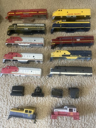 Ho Scale Locomotive Shells (for Repair Or Parts) Lot Of 12