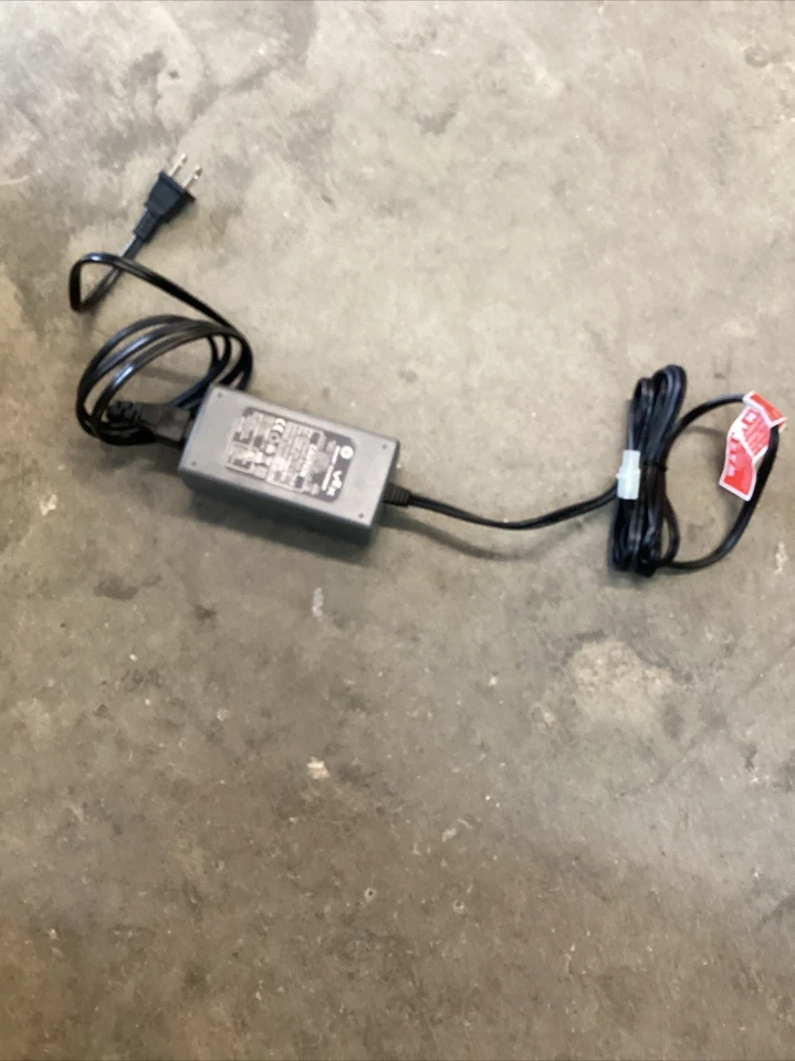 Used Vex robotics smart charger V2 276-2519 - Image 4 of 4