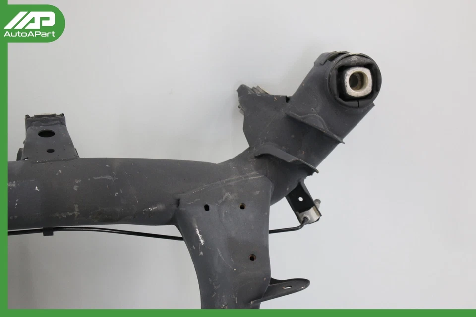 ✅ 06-13 BMW E90 335d 128i eje trasero subchasis travesaño portaaviones 3331678371 OEM Foto 3 de 4