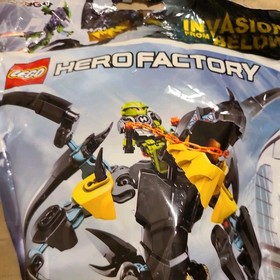 LEGO HERO Factory: Flyer Beast vs. Breez 44020 New Sealed Retired