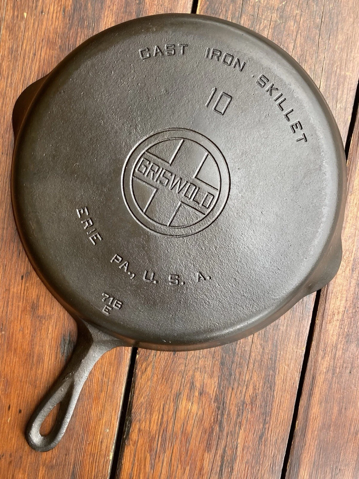 Griswold Cast Iron #10 Large Logo Skillet
