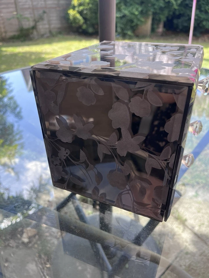 Vintage Glass Jewelry Box Leaf And Floral Pattern Smoked Glass Jewel Knobs  - Image 4 of 4