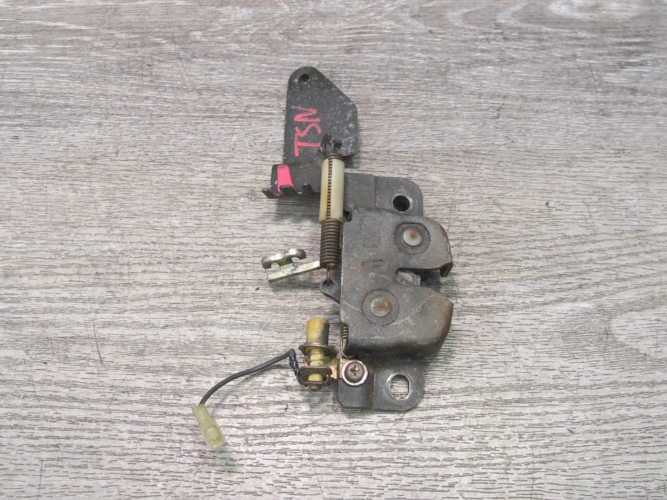 86-92 TOYOTA SUPRA MA70L MK3 ESCOTILLA TRASERA TAPA MALETERO LIBERACIÓN BLOQUEO PESTILLO OEM Foto 4 de 4