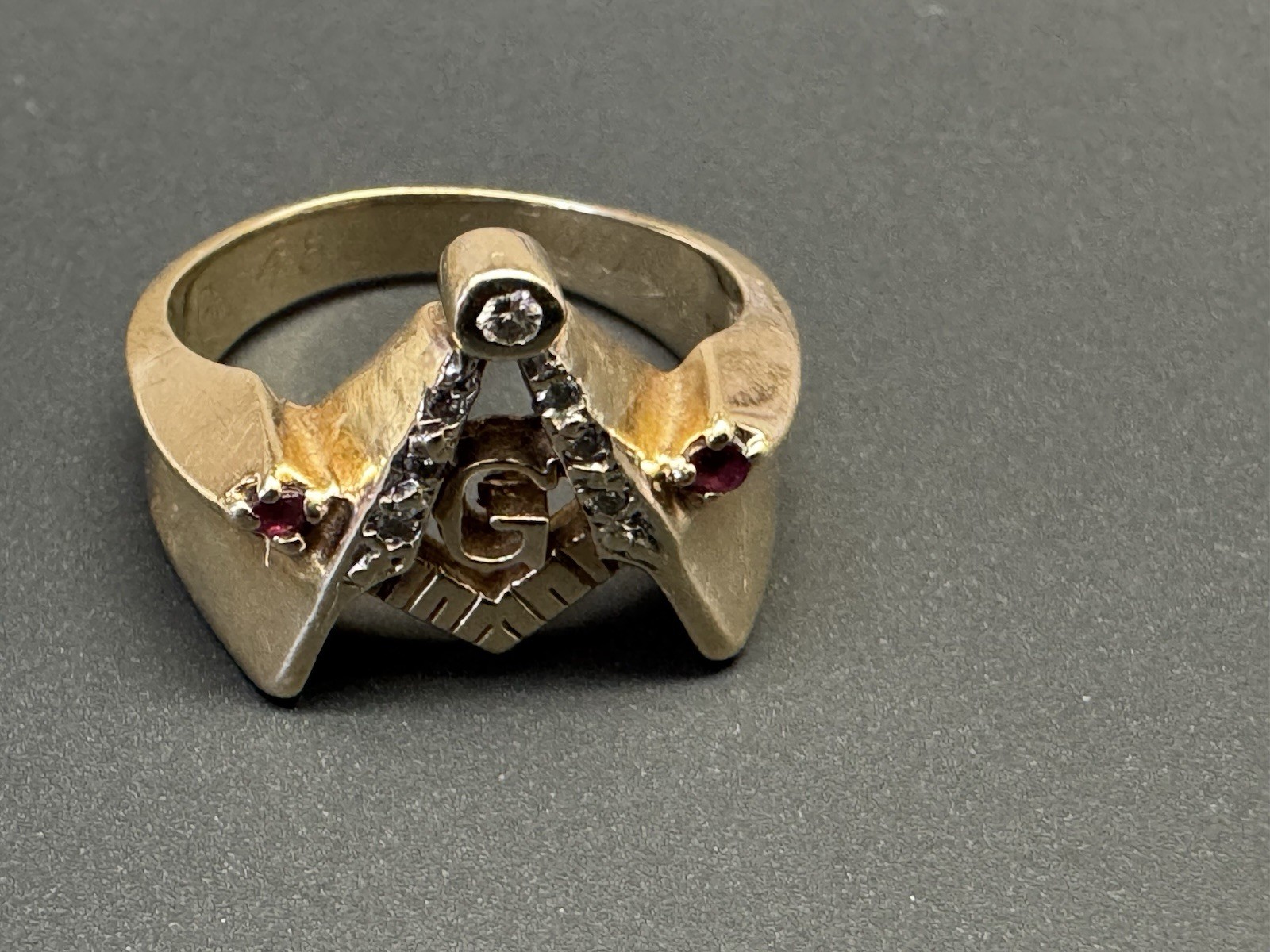 Brick Layer Union Ring - image 4