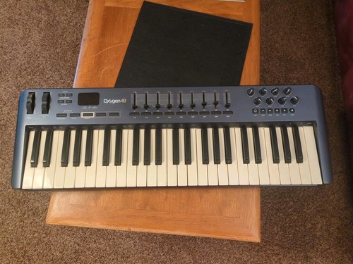 M-Audio Oxygen 49 (3rd Gen) Electronic Midi Keyboard  