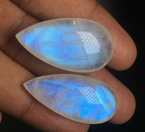 AAAA Qualität Regenbogen Mondstein Blau Feuer Birne Briolette Seitenbohrer 18x33-16x34 mm - Bild 5 von 17