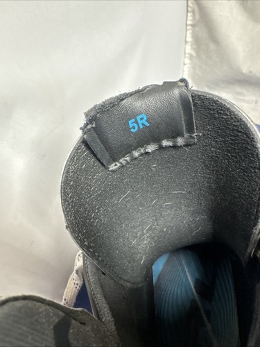 True TF9 Eishockey Schlittschuhe Junior Größe 5 R - Bild 10 von 20