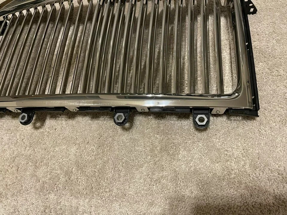 Rolls Royce Cullinan Front Radiator Grille Grill - OEM - VERY NICE *