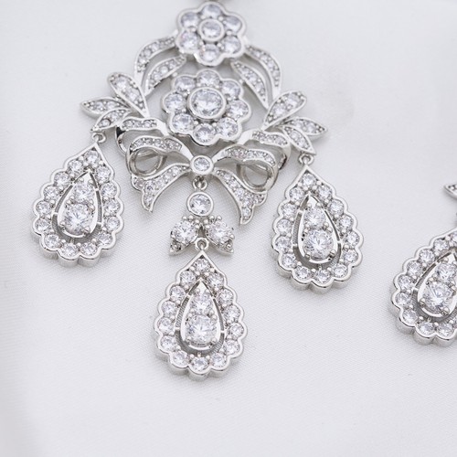 Chandelier Earrings, Liz Taylor's FULL SIZE (7.5cm) Luxury 5A CZ Girandole - Picture 21 of 24