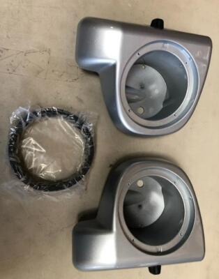 OS&D Advanblack Barracuda Silver 6.5' SPEAKER PODS FIT 2014+ TOURING