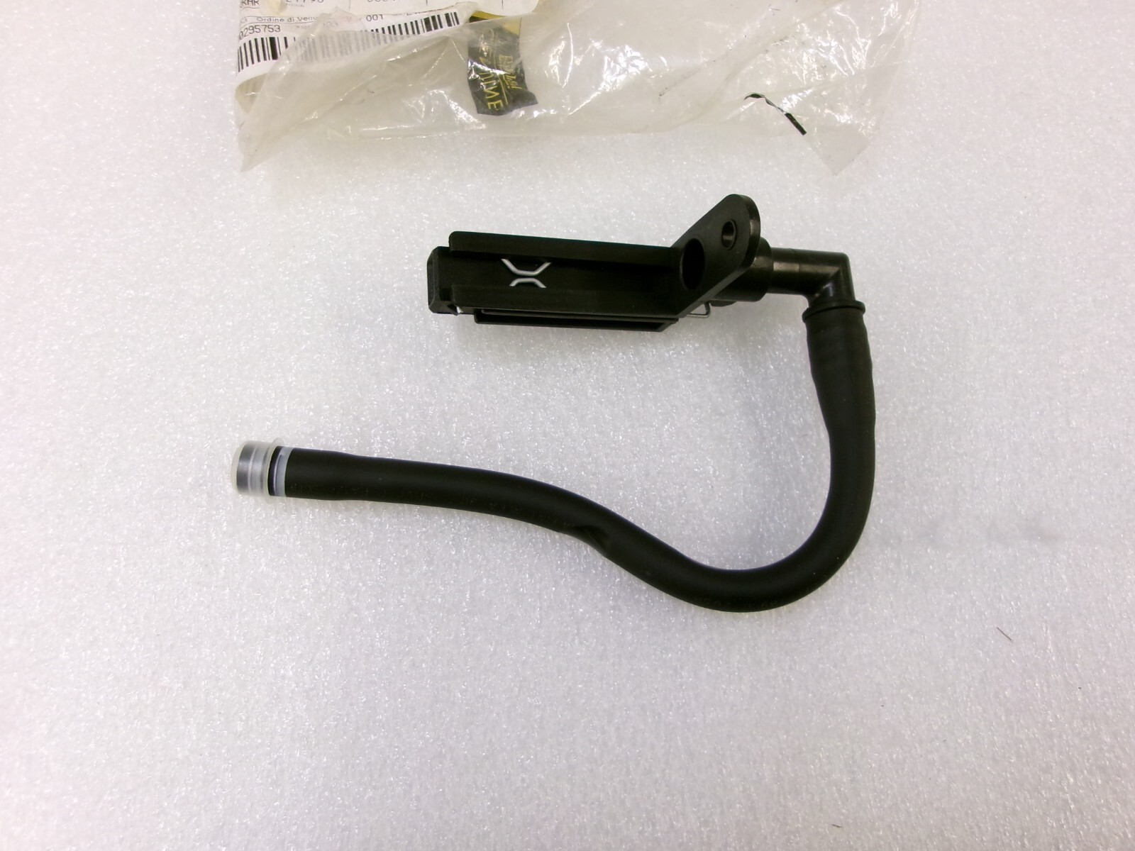 FERRARI F430 4.3L ENGINE RH VAPOUR INTAKE PIPE 216068