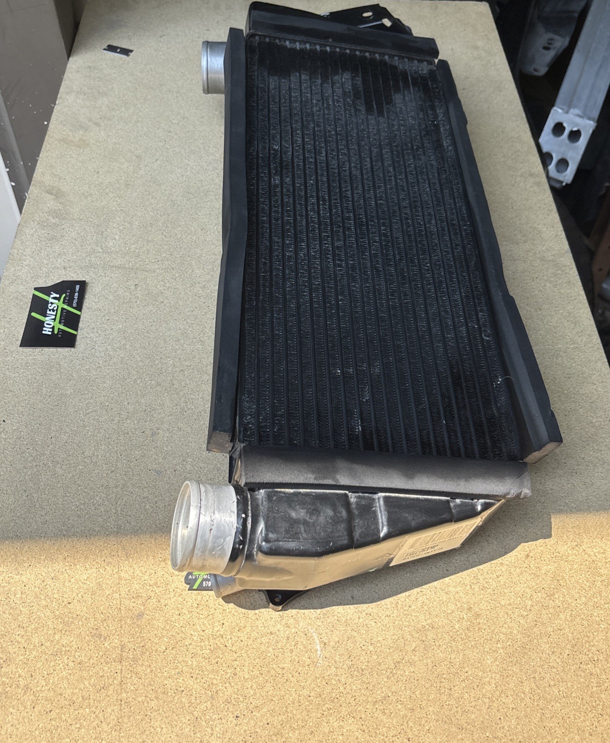 Ferrari 488 GTB Spider RH Intercooler Ladeluftkühler OEM 324494 Used