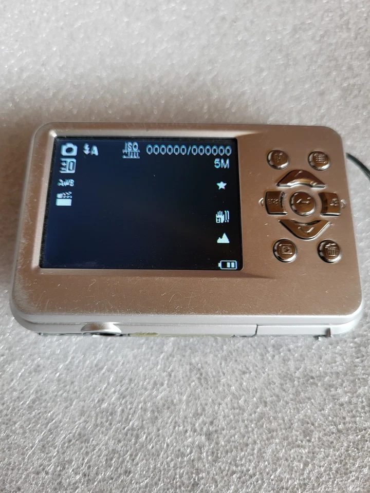 Rollei Compactline 52 5,0 MP Digitalkamera - Silber  - Bild 4 von 4