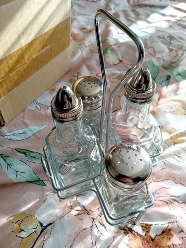 Cruet Set With Silver Stand New Salt Pepper Oil And Vinegar - Picture 1 of 9