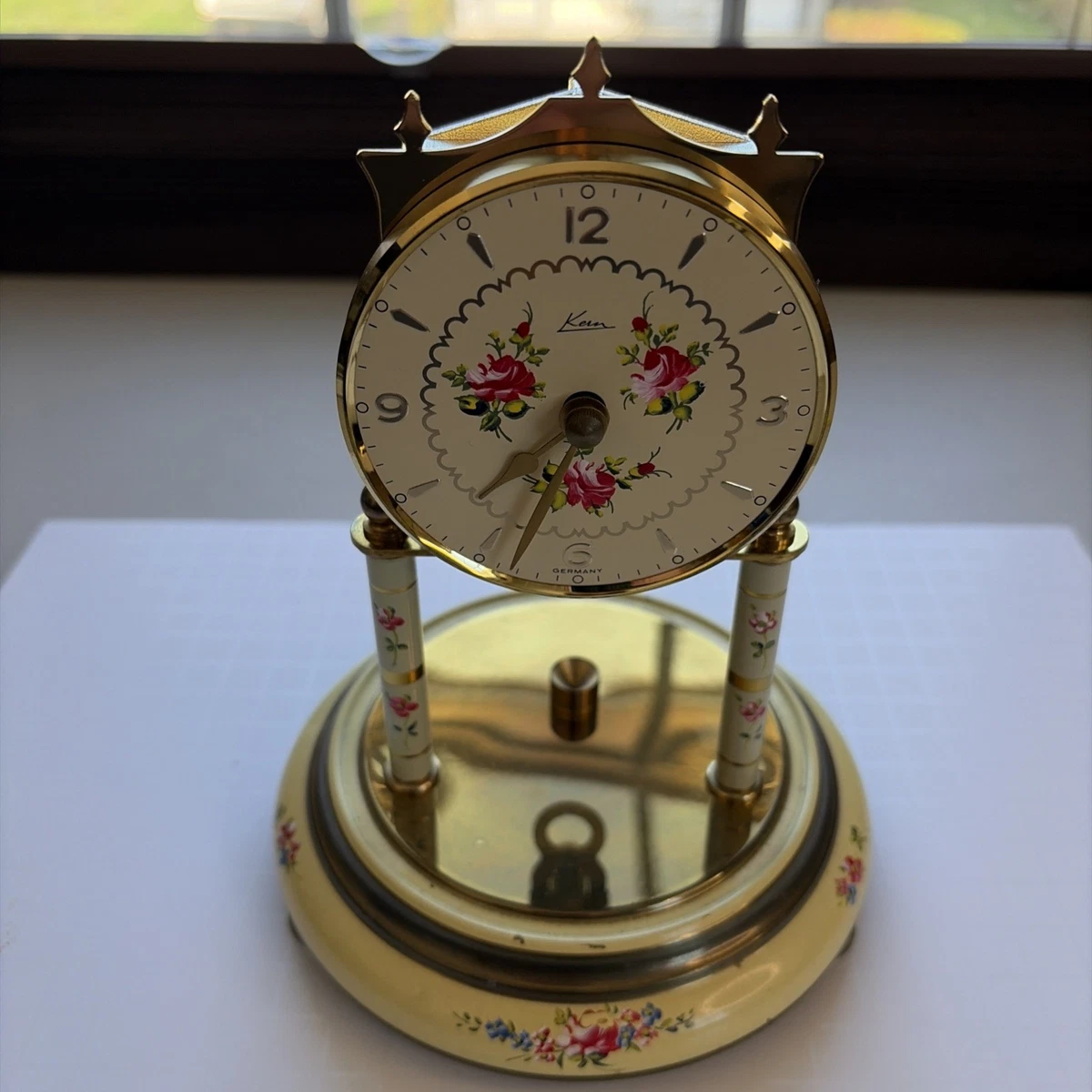 Kern Clock In Collectible Shelf & Mantel Clocks (1930-1969) for
