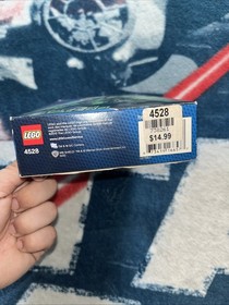 Lego Dc Universe Sealed Green Lantern Buildable Figure 4528