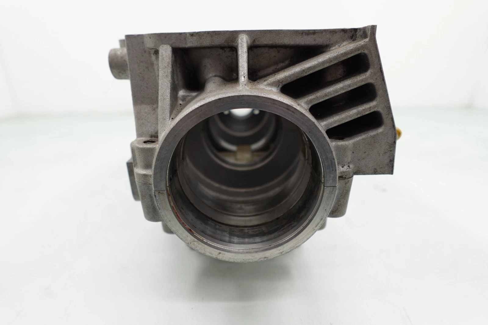 2001 Ski-Doo Summit 700 OEM Engine Crank Case 420888275