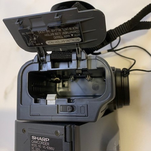SHARP VL-E66U 8mm Viewcam Camcorder Hi-Fi no/charger - Tested - Picture 10 of 12