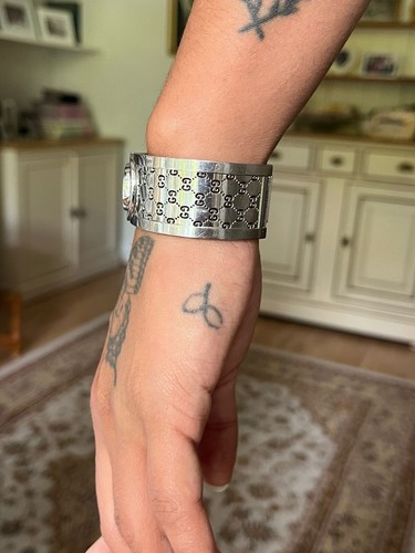 RARO Orologio Gucci Twirl YA112 Bracciale Argento Quadrante Bronzo - Foto 5 di 13