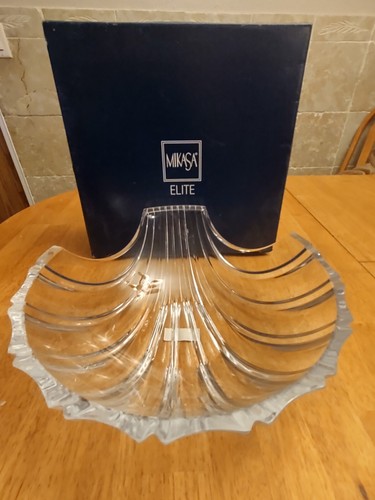 MIKASA ELITE LEAD CRYSTAL 'CORAL REEF' SCALLOP / CLAM SHELL BOWL 10.25” - Picture 2 of 5