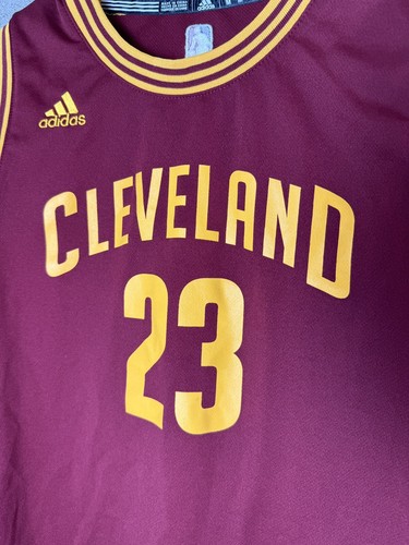 Adidas Cleveland Cavaliers Jersey Size Youth Medium Lebron James #23 Maroon Gold - Picture 3 of 4