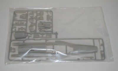 TAMIYA F-16CJ FALCON BLOCK 50 61098  PARTS  SPRUE A - LOWER FUSELAGE+MORE 1/48