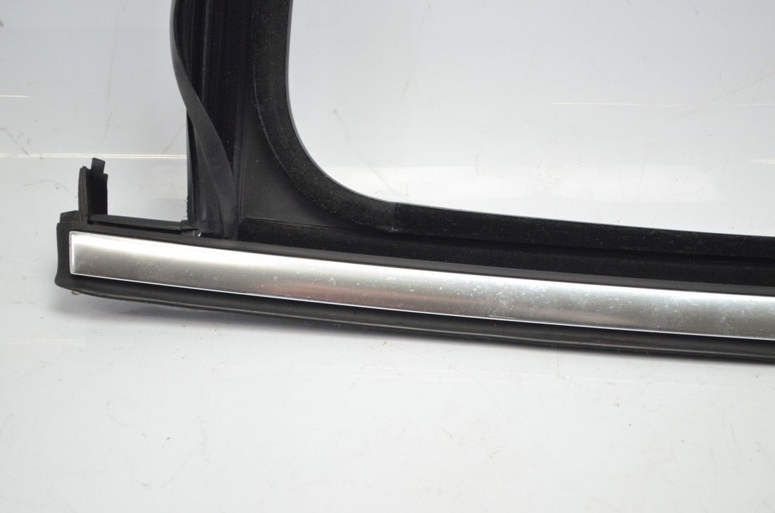 Door window Seal Frame rear right A1777351600 MERCEDES-BENZ A  