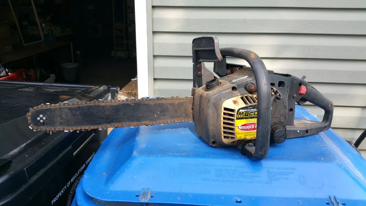 McCulloch MacCat 38cc 2.3ci Chainsaw 18in Bar Mac Cat CS38EM CS 38