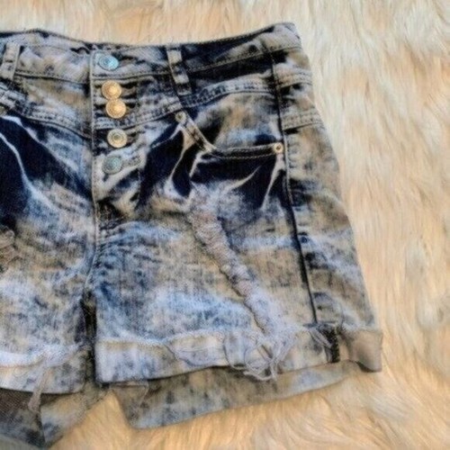 Rue21 Women’s Juniors Size 1/2 Button Fly Denim Shorts Acid Wash Cuffed Distress - Picture 3 of 7
