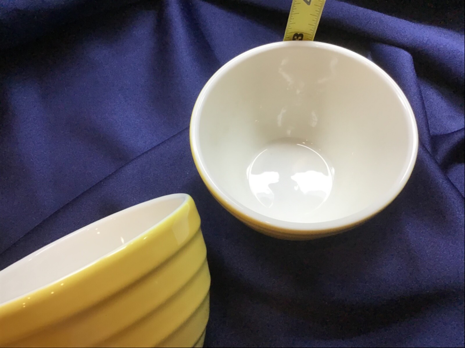 CRATE & BARREL PARKER 2 MIXING SERVING BOWLS beehive design YELLOW
