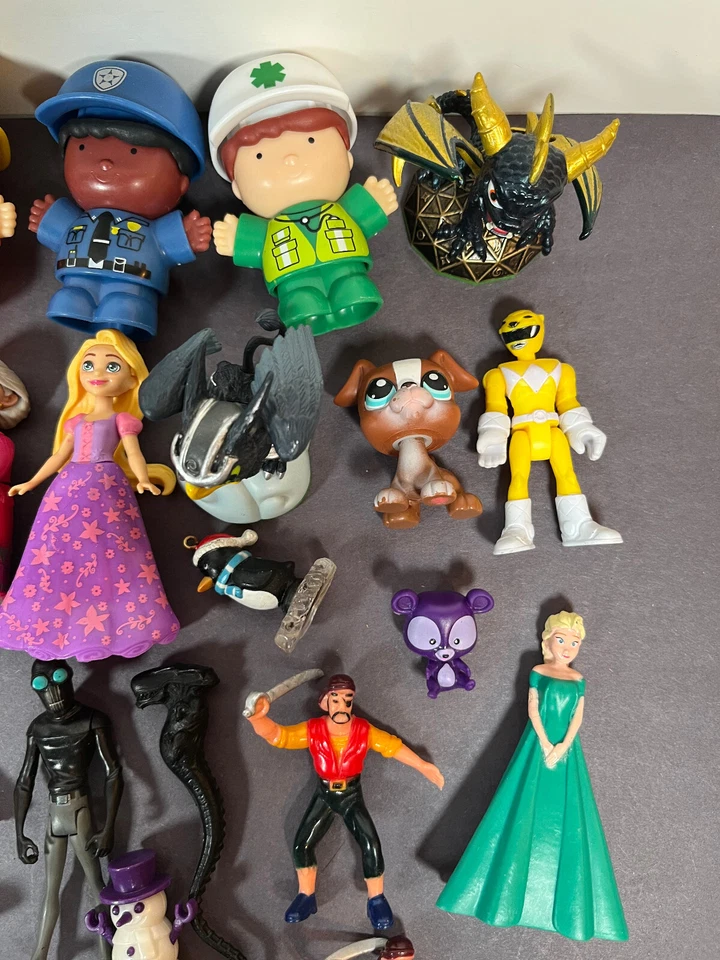 Mixed Random Vintage Figure LOT Marvel Toy Story Funko Skylanders Disney #4 - Image 4 of 4