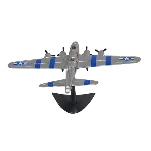 Boeing B-17 Flying Fortress Sugarland Express Diecast Replica with Stand Maisto - Picture 4 of 12