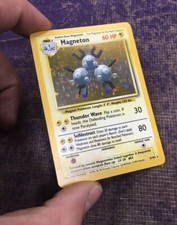 Pokémon TCG Magneton Base Set 9/102 Holo Unlimited Holo Rare 1999