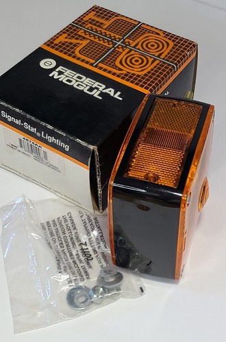 4874AA SIGNAL-STAT FENDER TURN SIGNAL LIGHT - Picture 4 of 4