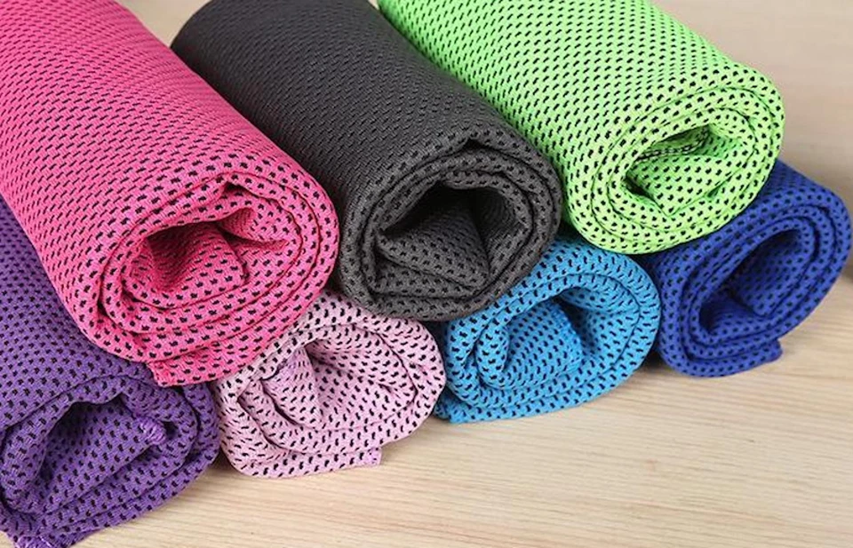 TOALLA REFRESCANTE DEPORTIVA para Gimnasio Yoga Entrenamientos Correr Golf Tenis Fitness Pista de Golf Foto 2 de 4