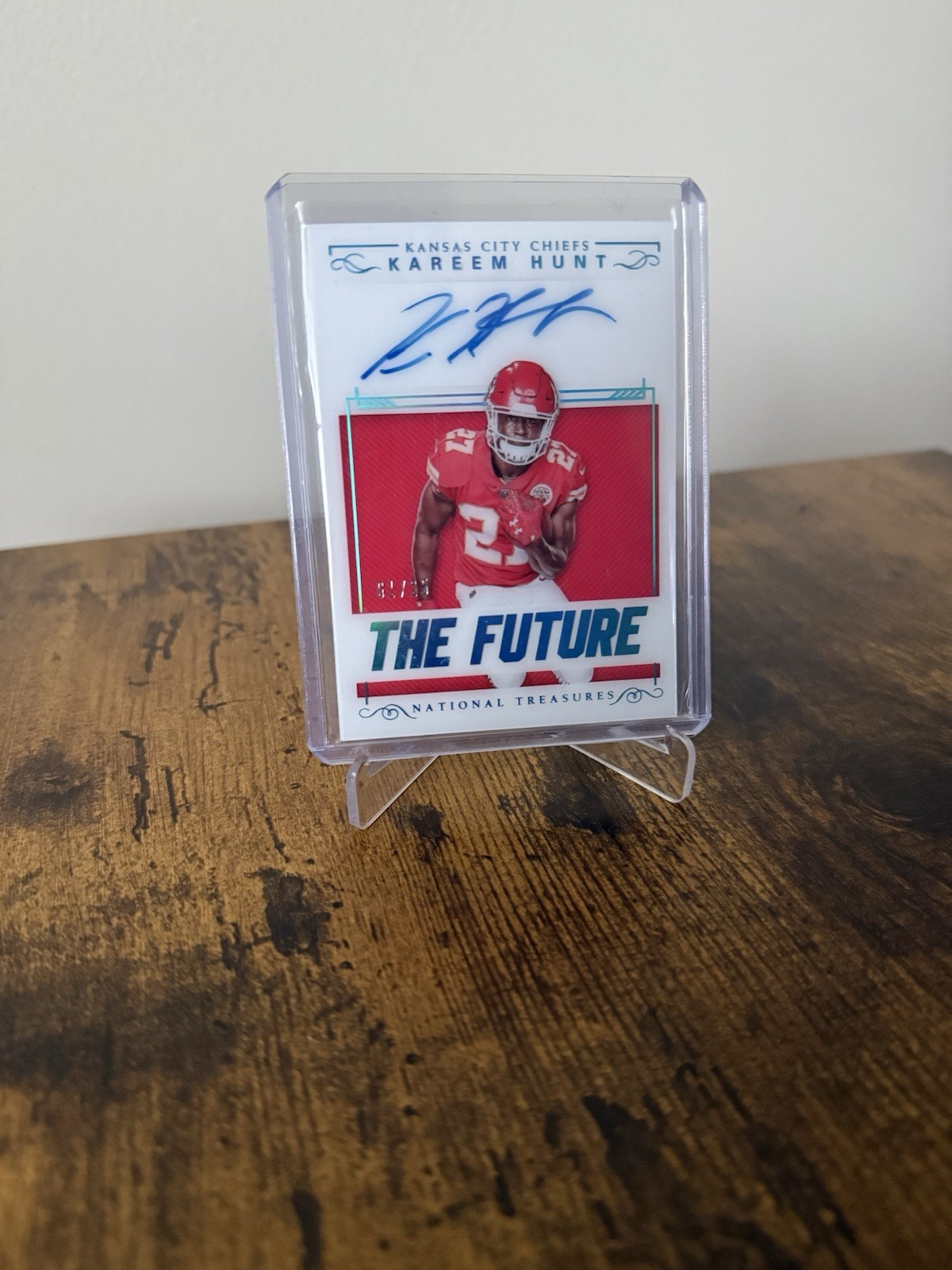 Kareem Hunt 2017 National Treasures The Future Rookie Auto #/25 RARE Chiefs SSP