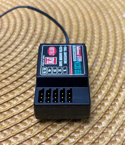 Vintage HITEC RCD8500 Micro 555 FM 72MHz 5 Channel Receiver (No crystals) - Picture 2 of 4
