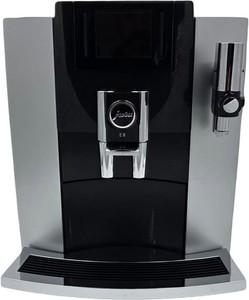 JURA E8 15247 Platin Kaffeevollautomat 12 Monate Garantie
