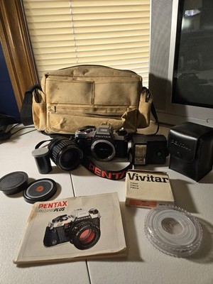 Pentax Program Plus 35mm SLR Camera with 35 ~ 70 mm Lens Flash & Bag - WORKING