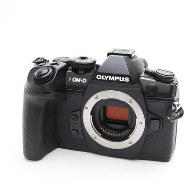 Olympus OM-D E-M1 Mark II Black Body -Near Mint- Shutter Count 3582
