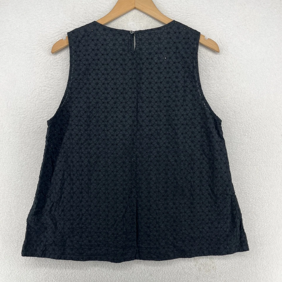 Camiseta sin mangas UNIQLO para mujer XL floral ojales bordada sin mangas concha negra Foto 3 de 4