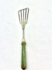 Vtg A & J Spatula Whisk Beater Kitchen Fish Utensil Green Wood Handle 10" USA Sm