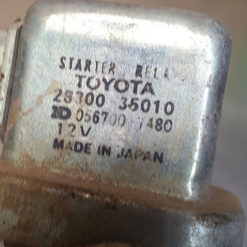 84-88 Toyota 4Runner Pickup TRUCK Ignition Starter Relay 28300-35010 22RE 22R OE - Picture 2 of 3