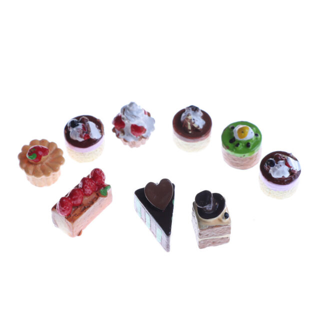 8Pcs Dollhouse Miniature Food Chocolate Strawberry Cakes Cupcake Toys B`yk