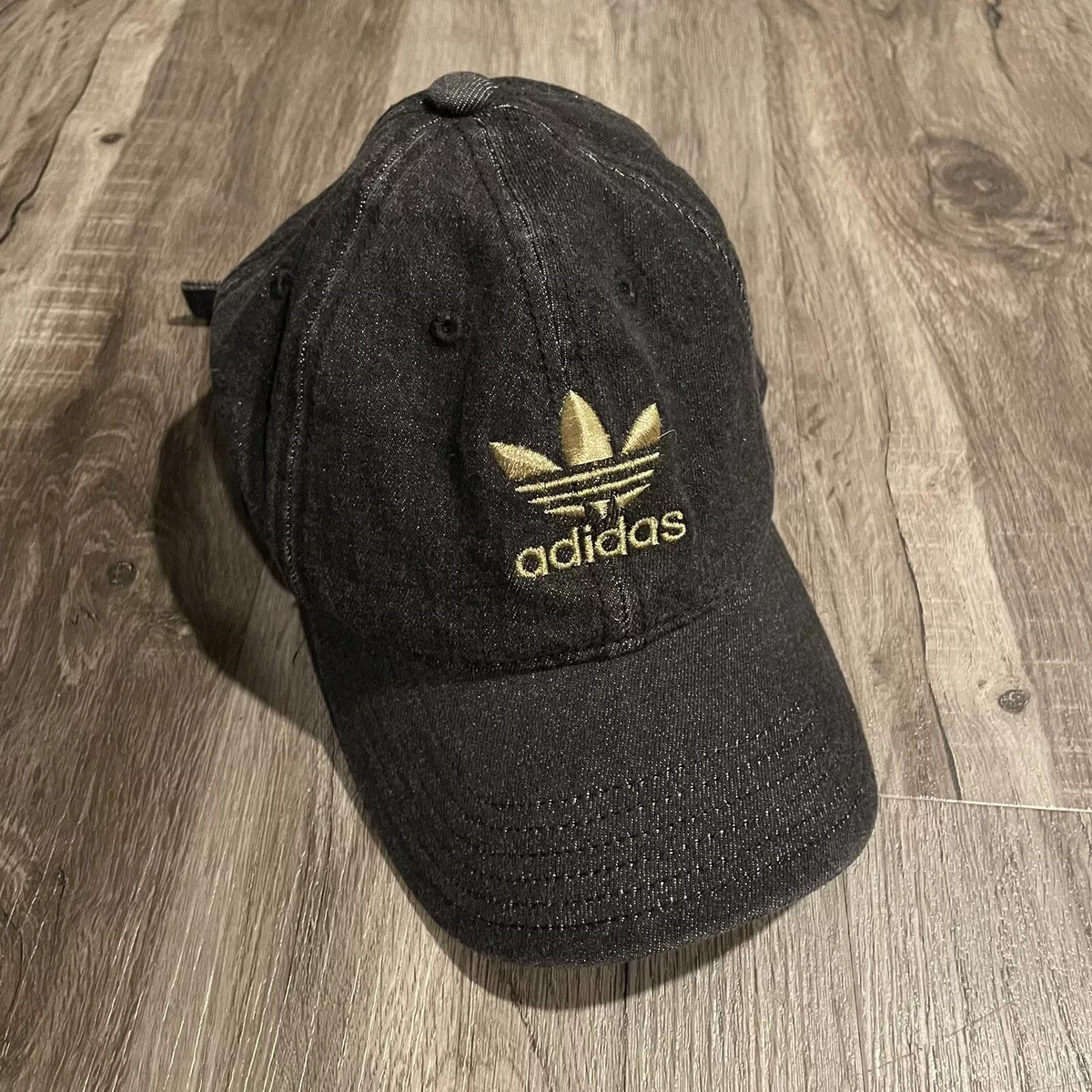 Gold hotsell adidas hat