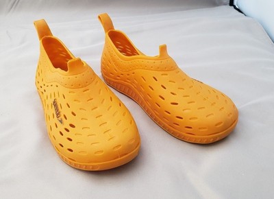 speedo exsqueeze me jelly water shoes