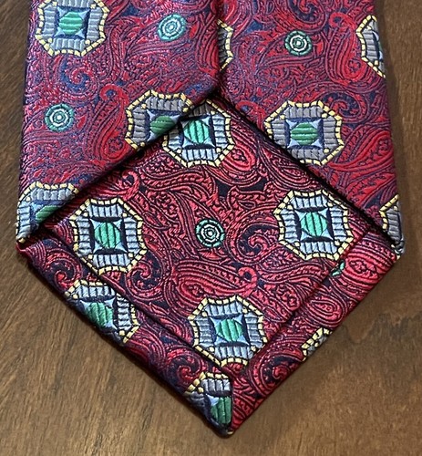 Jos. A. Bank Signature Gold Hand Made 100% Silk Men’s Neck Tie Made In China - 第 2/9 張圖片
